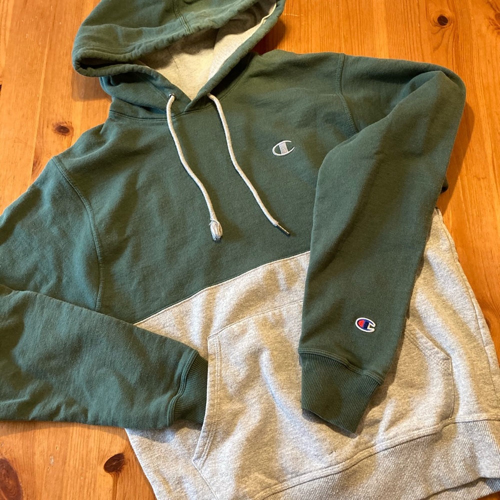 Champion Sweatshirt